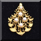 J006. 18K yellow gold pin with 5 pearls - $825 